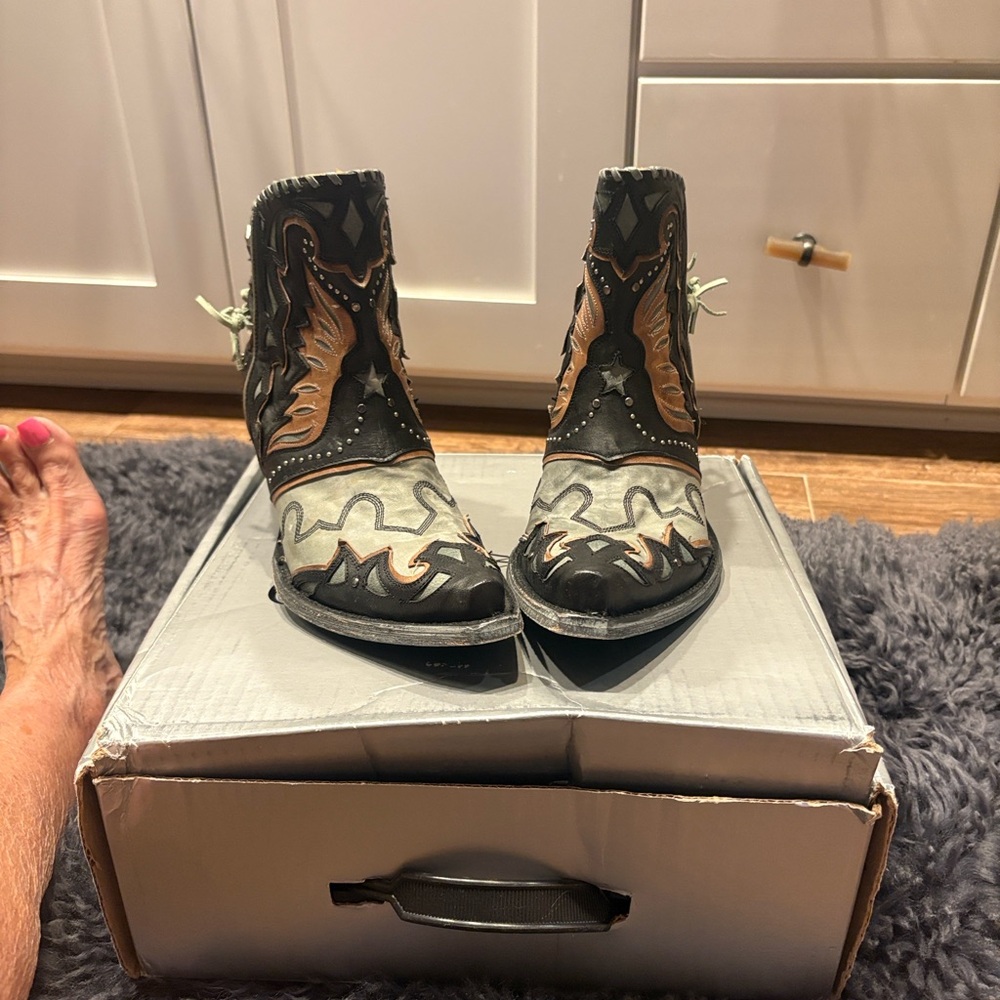 Old Gringo Black and Brown Embroidered Ankle Boots